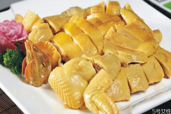 白切雞怎么做好吃 白切雞的簡(jiǎn)單做法 白切雞怎么做好吃 白切雞的簡(jiǎn)單做法