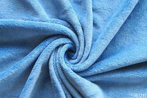 天鵝絨面料是什么面料 天鵝絨面料的優(yōu)缺點 天鵝絨面料是什么面料 天鵝絨面料的優(yōu)缺點