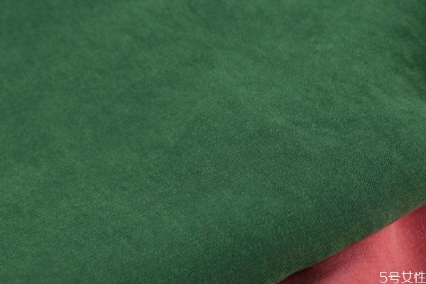 雪花絨和法蘭絨哪個(gè)好 雪花絨和法蘭絨的區(qū)別 雪花絨和法蘭絨哪個(gè)好 雪花絨和法蘭絨的區(qū)別