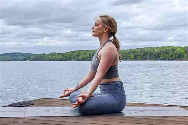 腹式呼吸可以瘦腰嗎 腹式呼吸和胸式呼吸的區(qū)別 腹式呼吸可以瘦腰嗎 腹式呼吸和胸式呼吸的區(qū)別