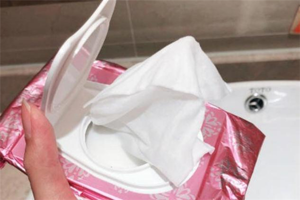 曼丹卸妝濕巾含酒精嗎 曼丹卸妝濕巾適合什么膚質 曼丹卸妝濕巾含酒精嗎 曼丹卸妝濕巾適合什么膚質