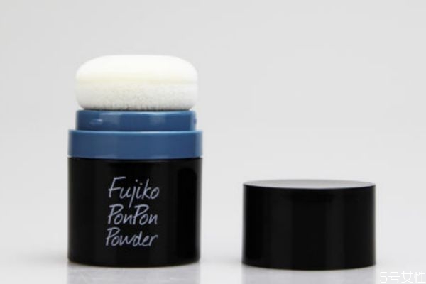 蓬蓬粉和免洗噴霧哪個(gè)好 蓬蓬粉能連續(xù)使用幾天嗎 蓬蓬粉和免洗噴霧哪個(gè)好 蓬蓬粉能連續(xù)使用幾天嗎