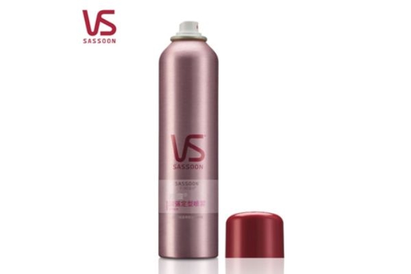 定型水會使頭發(fā)油嗎 定型水保質(zhì)期多長時間 定型水會使頭發(fā)油嗎 定型水保質(zhì)期多長時間