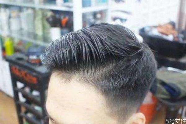 啫喱膏有保質(zhì)期嗎 啫喱膏能不能加水 啫喱膏有保質(zhì)期嗎 啫喱膏能不能加水