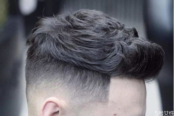 啫喱膏是發(fā)膠嗎 啫喱膏能保持多久 啫喱膏是發(fā)膠嗎 啫喱膏能保持多久