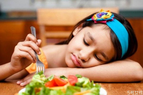 寶寶食欲不振應該怎么辦呢 如何解決寶寶食欲不振 寶寶食欲不振應該怎么辦呢 如何解決寶寶食欲不振