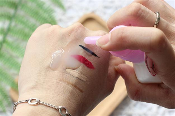 卸妝乳可以帶上飛機嗎 卸妝乳能帶上高鐵嗎 卸妝乳可以帶上飛機嗎 卸妝乳能帶上高鐵嗎