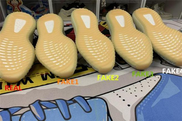 yeezy350灰天使真假對(duì)比 椰子350灰天使真假鑒定 yeezy350灰天使真假對(duì)比 椰子350灰天使真假鑒定