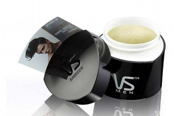 發(fā)泥怎么用 發(fā)泥抓頭發(fā)步驟 發(fā)泥怎么用 發(fā)泥抓頭發(fā)步驟