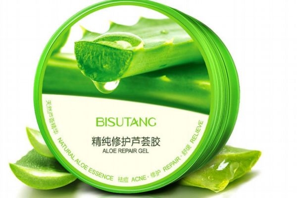 蘆薈膠白天可以用嗎 蘆薈膠白天用會變黑嗎 蘆薈膠白天可以用嗎 蘆薈膠白天用會變黑嗎