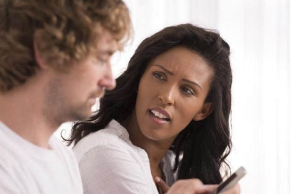 孕期老公出軌怎么辦 孕期老公出軌怎么解決 孕期老公出軌怎么辦 孕期老公出軌怎么解決