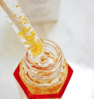 精華油有什么功效？三大功效拯救中年少女問題肌