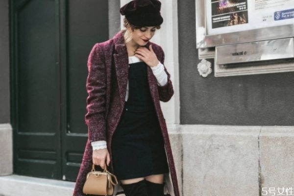 羊毛大衣什么手感 羊毛保養(yǎng)注意事項(xiàng) 羊毛大衣什么手感 羊毛保養(yǎng)注意事項(xiàng)