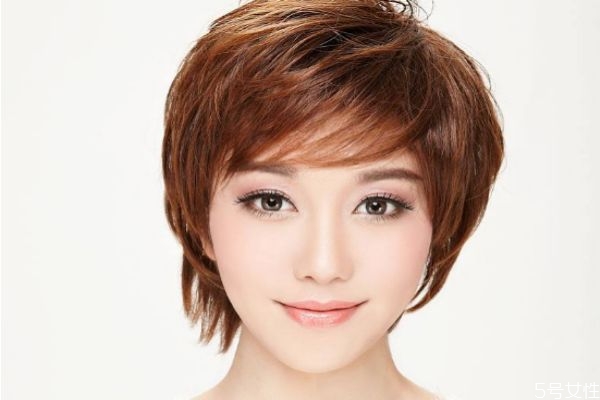 假發(fā)可以用發(fā)油嗎 假發(fā)怎么保養(yǎng) 假發(fā)可以用發(fā)油嗎 假發(fā)怎么保養(yǎng)