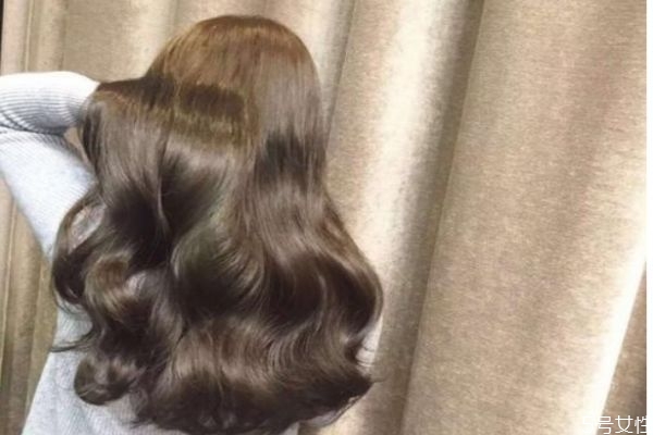 無痕接發(fā)一般多少錢 無痕接發(fā)的價(jià)位怎么樣 無痕接發(fā)一般多少錢 無痕接發(fā)的價(jià)位怎么樣