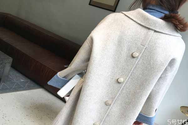 阿爾巴卡大衣怎么保養(yǎng) 阿爾巴卡怎么挑選 阿爾巴卡大衣怎么保養(yǎng) 阿爾巴卡怎么挑選