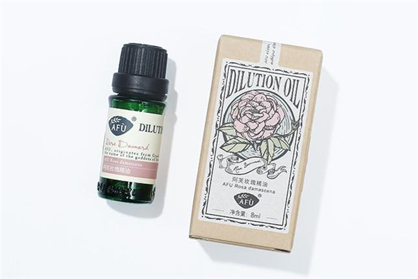 豐胸精油保質(zhì)期多久 豐胸精油放久了還能用嗎 豐胸精油保質(zhì)期多久 豐胸精油放久了還能用嗎