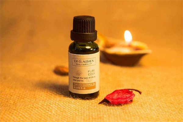 豐胸精油怎么使用