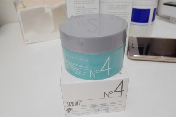 艾珂薇N4面霜是急救面霜嗎 艾珂薇N4面霜含酒精嗎 艾珂薇N4面霜是急救面霜嗎 艾珂薇N4面霜含酒精嗎