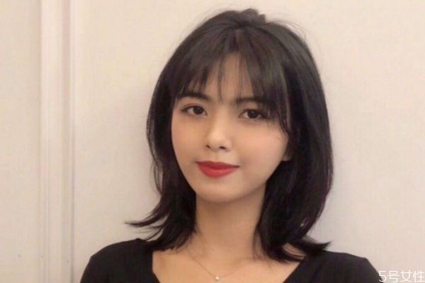 空氣劉海應(yīng)該怎么打理 空氣劉海應(yīng)該怎么打理