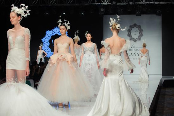 胖人選婚紗要注意什么 胖人選婚紗的注意事項(xiàng) 胖人選婚紗要注意什么 胖人選婚紗的注意事項(xiàng)