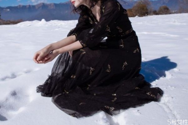 紗裙起靜電怎么辦 怎么防止紗裙靜電的方法 紗裙起靜電怎么辦 怎么防止紗裙靜電的方法