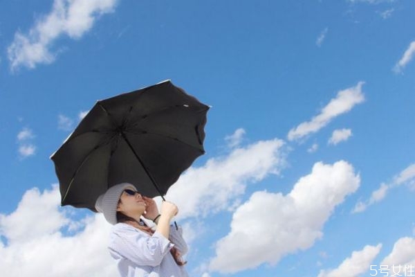 曬太陽的好處有什么 為什么要經常曬太陽 曬太陽的好處有什么 為什么要經常曬太陽