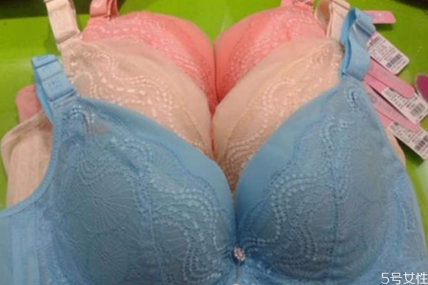 胸部下垂怎么辦 解決胸部下垂的妙招 胸部下垂怎么辦 解決胸部下垂的妙招