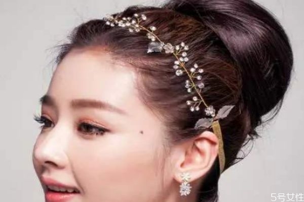 新娘適合什么眼影 適合新娘妝的眼影 新娘適合什么眼影 適合新娘妝的眼影