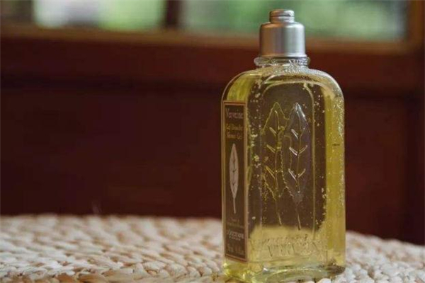 歐舒丹沐浴露可以洗臉嗎 歐舒丹沐浴露可以洗頭嗎 歐舒丹沐浴露可以洗臉嗎 歐舒丹沐浴露可以洗頭嗎