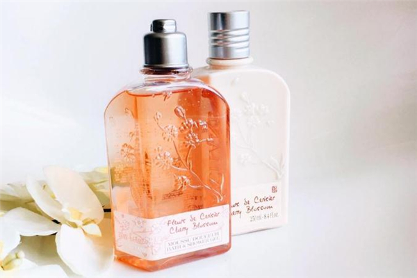 歐舒丹沐浴露是皂基嗎 歐舒丹沐浴露是堿性的嗎 歐舒丹沐浴露是皂基嗎 歐舒丹沐浴露是堿性的嗎