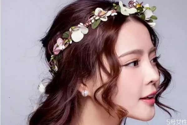 新娘適合什么眼影 適合新娘妝的眼影 新娘適合什么眼影 適合新娘妝的眼影