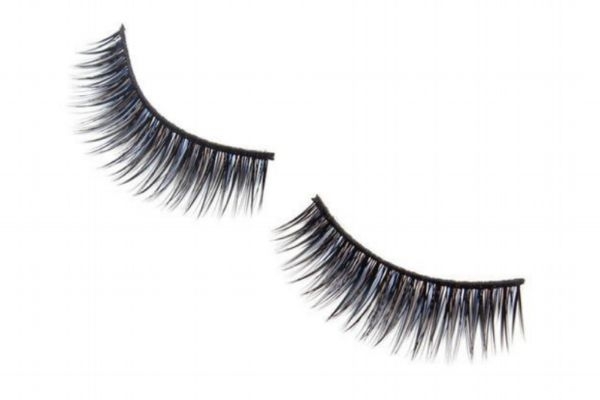 在什么情況下假睫毛可以重復(fù)使用 貼假睫毛的注意事項(xiàng) 在什么情況下假睫毛可以重復(fù)使用 貼假睫毛的注意事項(xiàng)