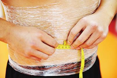 保鮮膜減肥安全嗎 保鮮膜減肥的副作用有哪些 保鮮膜減肥安全嗎 保鮮膜減肥的副作用有哪些