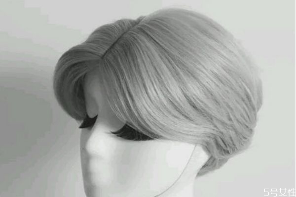 假發(fā)日常應(yīng)該怎么打理 假發(fā)的打理方法有什么 假發(fā)日常應(yīng)該怎么打理 假發(fā)的打理方法有什么