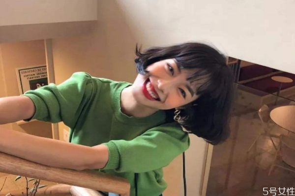 軟化劉海后多久可以沾水 軟化劉海后的注意事項(xiàng) 軟化劉海后多久可以沾水 軟化劉海后的注意事項(xiàng)