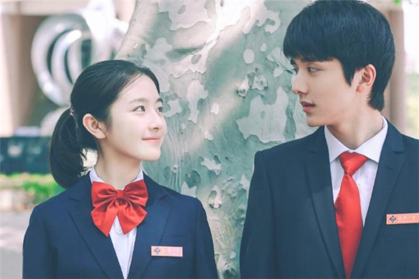 高中女生留什么發(fā)型好看 高中女生適合留什么發(fā)型 高中女生留什么發(fā)型好看 高中女生適合留什么發(fā)型