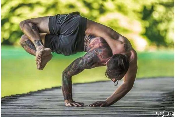 男人練普拉提的好處 男人練普拉提的作用 男人練普拉提的好處 男人練普拉提的作用