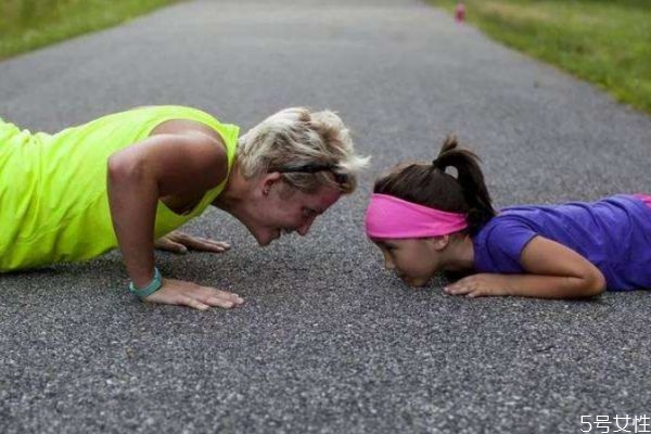 為什么運動前要熱身 運動前熱身的好處 為什么運動前要熱身 運動前熱身的好處