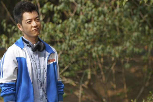 高中男生留什么發(fā)型好看 高中男生適合什么發(fā)型 高中男生留什么發(fā)型好看 高中男生適合什么發(fā)型