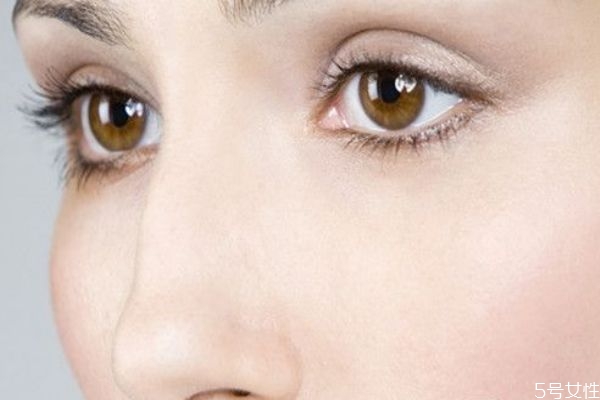 怎樣防止皮膚抗氧化 什么年齡需要抗氧化 怎樣防止皮膚抗氧化 什么年齡需要抗氧化