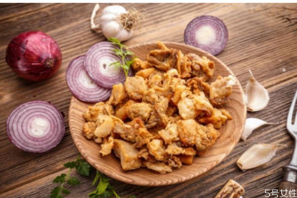 豬油渣怎么做好吃 豬油渣的簡(jiǎn)單做法 豬油渣怎么做好吃 豬油渣的簡(jiǎn)單做法