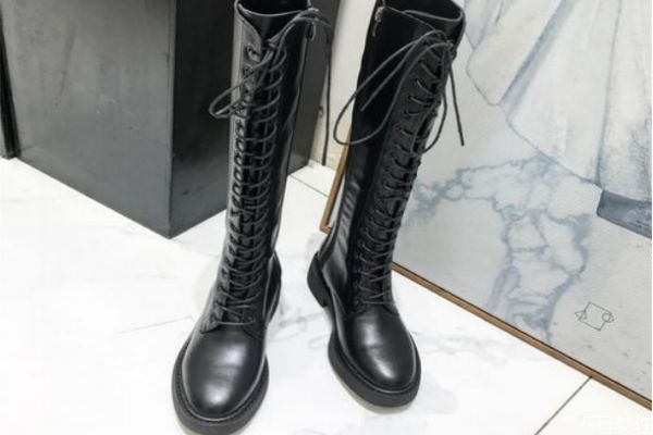 長筒靴會越穿越松嗎 長筒靴怎么選好看 長筒靴會越穿越松嗎 長筒靴怎么選好看