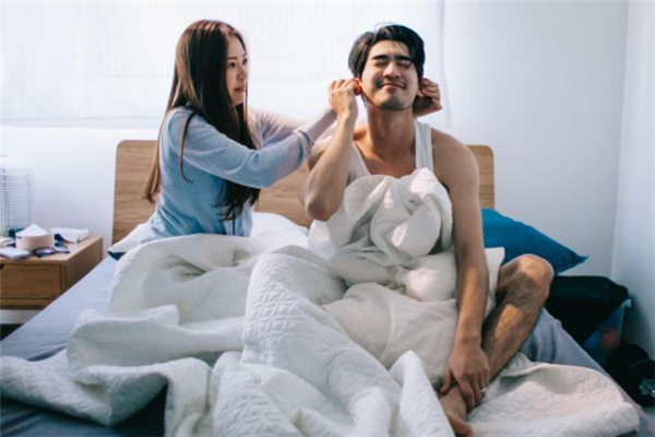 男人給情人花錢(qián)會(huì)心疼嗎 男人給情人花錢(qián)的標(biāo)準(zhǔn) 男人給情人花錢(qián)會(huì)心疼嗎 男人給情人花錢(qián)的標(biāo)準(zhǔn)