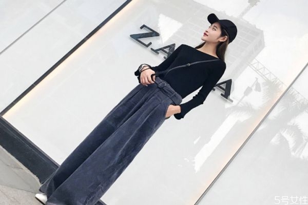 拖地褲應(yīng)該搭配什么外套 拖地褲的搭配技巧 拖地褲應(yīng)該搭配什么外套 拖地褲的搭配技巧