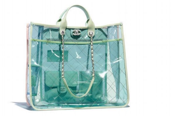 透明包應(yīng)該怎么清洗 透明包的清洗方法 透明包應(yīng)該怎么清洗 透明包的清洗方法