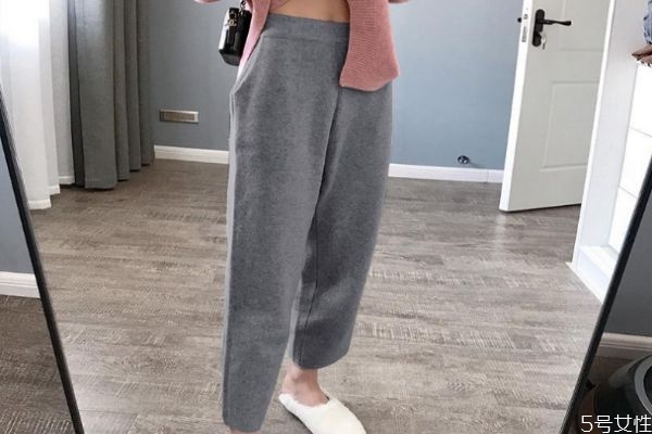 蘿卜褲和老爹褲的區(qū)別 蘿卜褲和老爹褲的不同 蘿卜褲和老爹褲的區(qū)別 蘿卜褲和老爹褲的不同