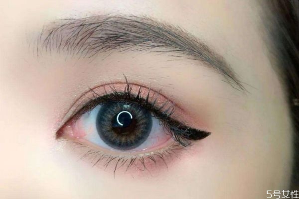 臉大的人上揚(yáng)眼線(xiàn)怎么畫(huà) 眼尾上揚(yáng)的眼線(xiàn)怎么畫(huà) 臉大的人上揚(yáng)眼線(xiàn)怎么畫(huà) 眼尾上揚(yáng)的眼線(xiàn)怎么畫(huà)