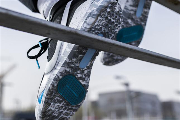 耐克kd13實戰(zhàn)測評 kd13腳感怎么樣 耐克kd13實戰(zhàn)測評 kd13腳感怎么樣