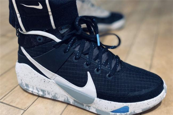 耐克kd13是全掌氣墊嗎 kd13是xdr底嗎 耐克kd13是全掌氣墊嗎 kd13是xdr底嗎